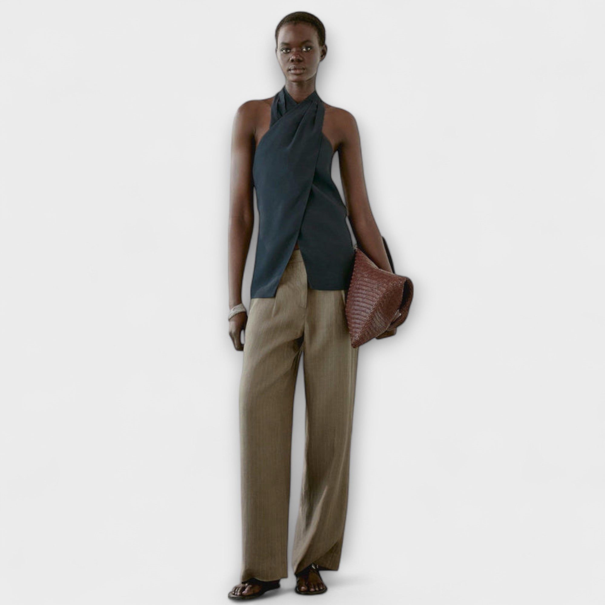 Bluaro™ | top a halter